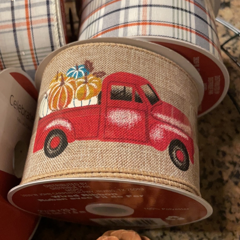 Fall Theme Wreath Making Kit - Picture 8 of 12